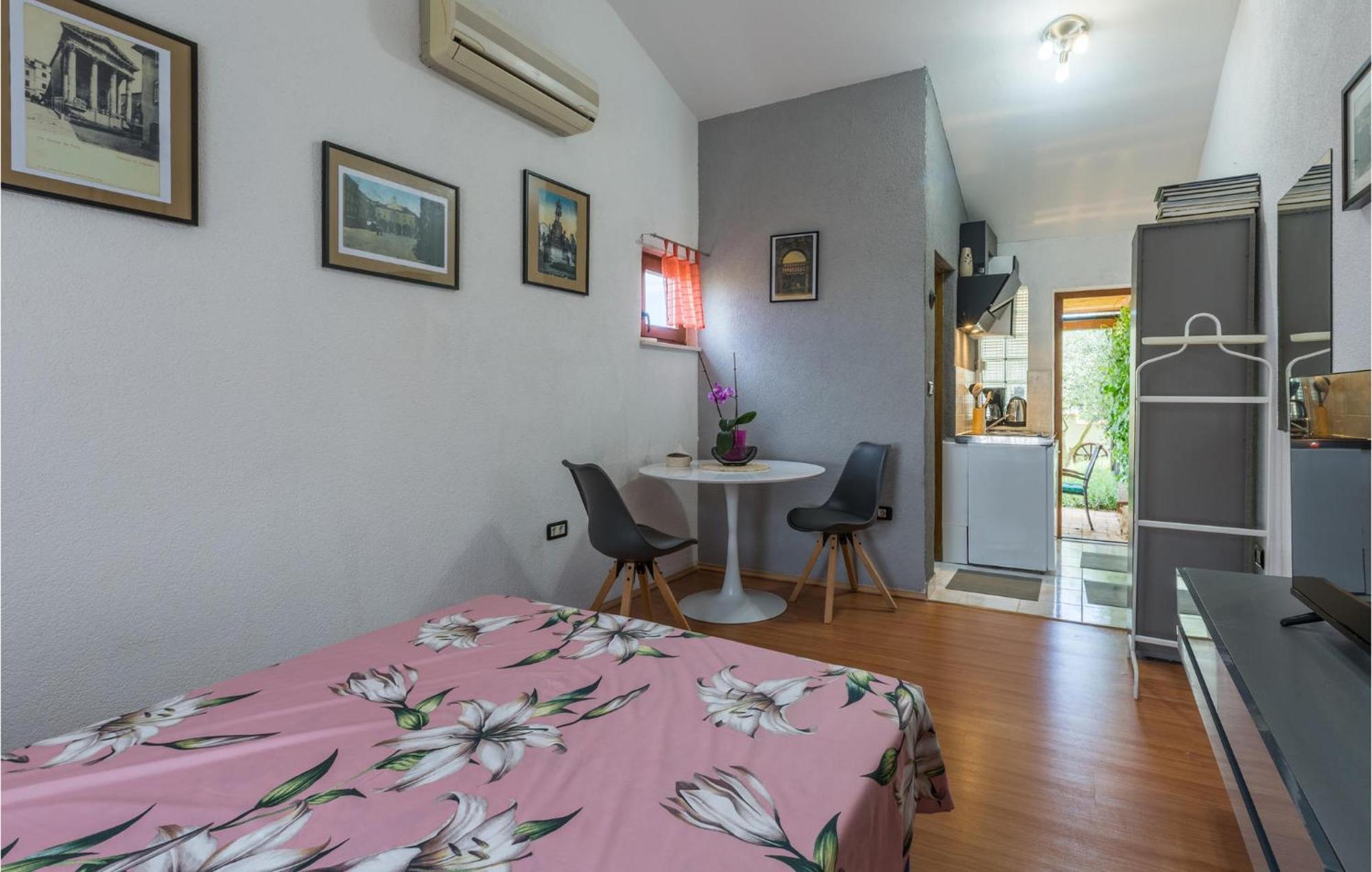 Beautiful Apartment In Jadreski With Wifi ภายนอก รูปภาพ