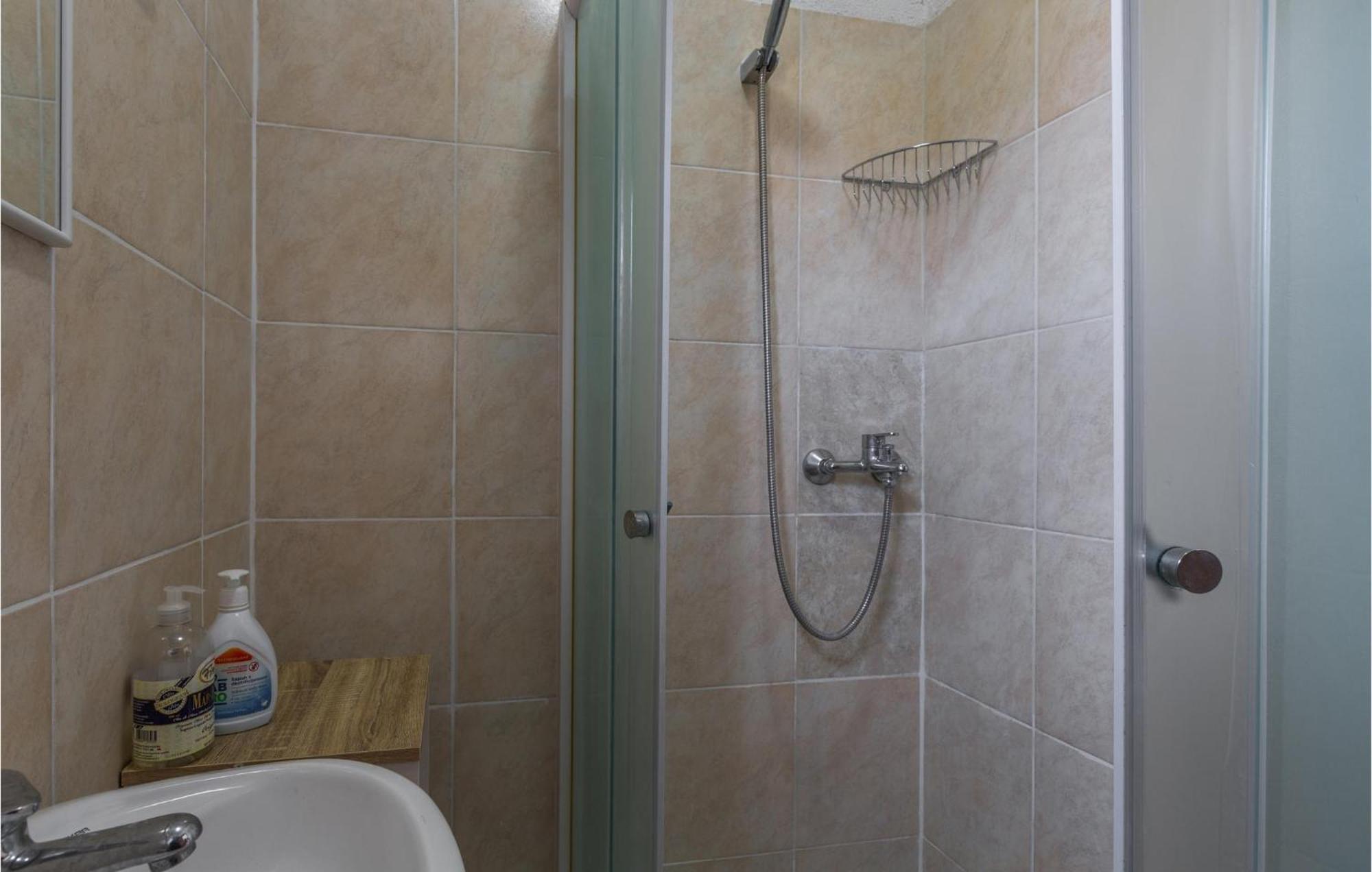 Beautiful Apartment In Jadreski With Wifi ภายนอก รูปภาพ